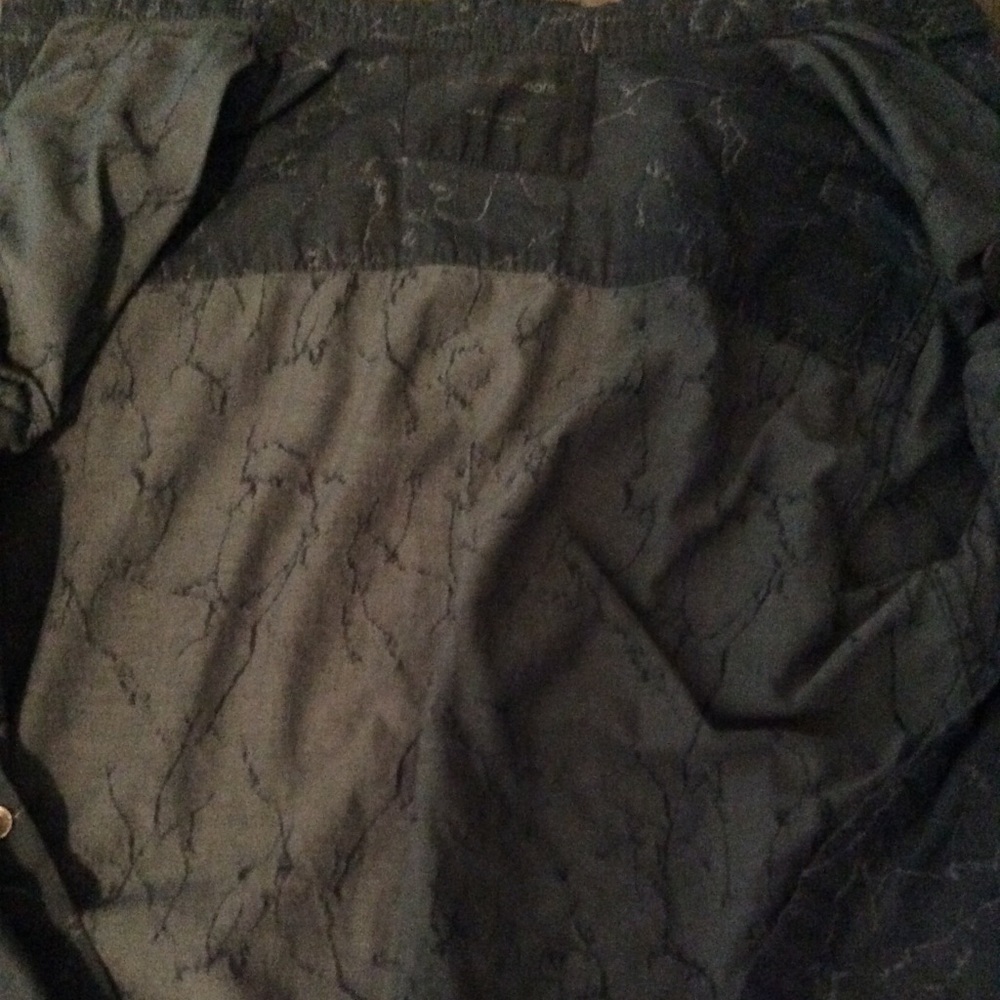 Men's Button-Up - Picture 3 of 3